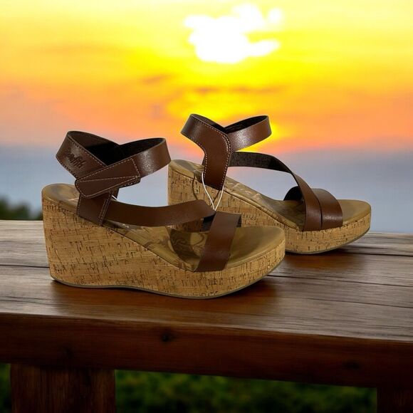 Blowfish Shoes - Blowfish Malibu Women's Hapuku Wedge Strappy Sandal Size 9 - New Without Tags